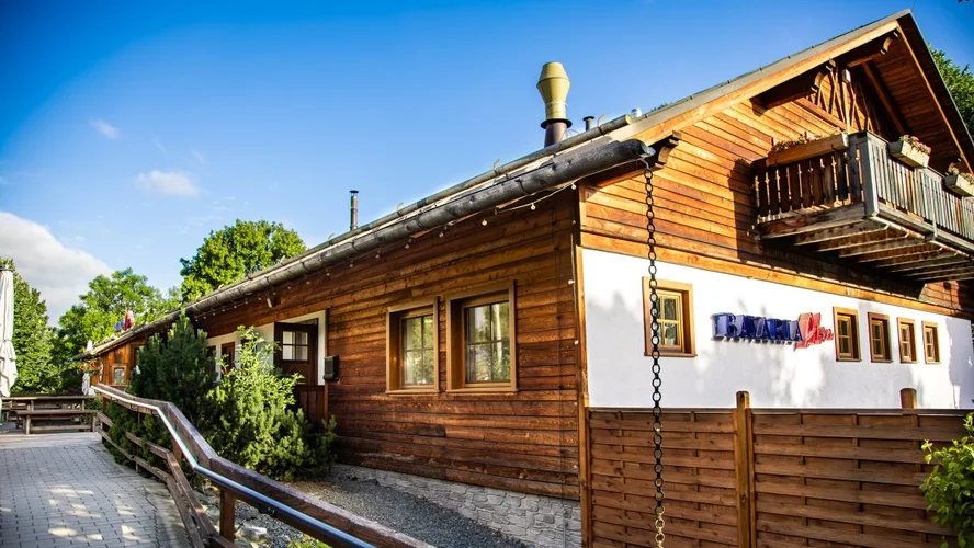 Außen Ansicht einer Bavaria Alm